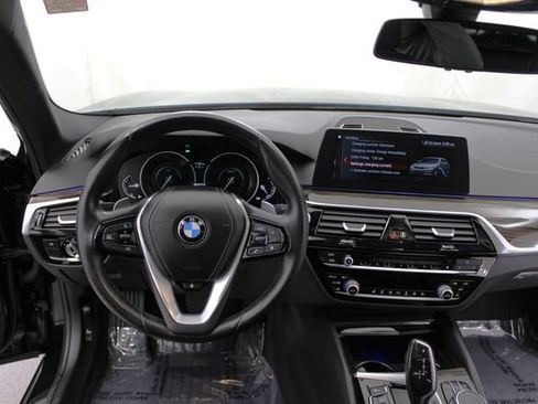 Used 2018 BMW 530e xDrive AWD/4WD image 31