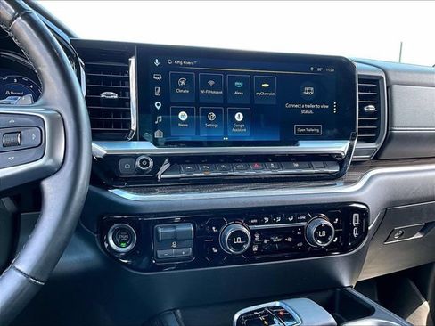 Used 2023 Chevrolet Silverado 1500 RST w/ Redline Edition AWD/4WD image 18