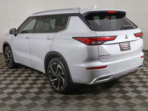 Used 2022 Mitsubishi Outlander SEL image 11