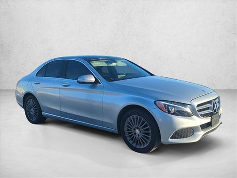 Used 2015 Mercedes-Benz C 300 4MATIC Sedan image 3