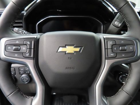 Used 2025 Chevrolet Silverado 2500 LT image 55