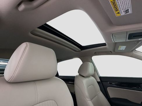 Used 2024 Honda Civic Touring image 18