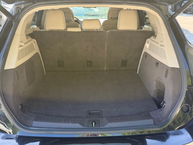 Used 2019 Lincoln MKC Select w/ Select Plus Package FWD image 16