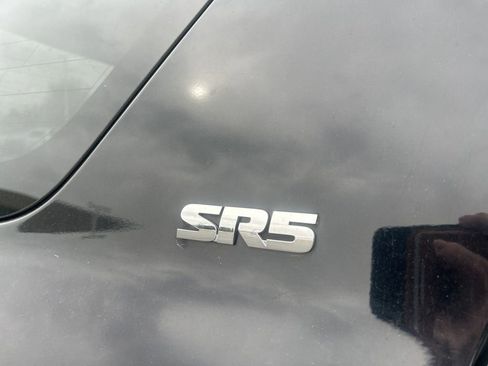 Used 2018 Toyota 4Runner SR5 image 14