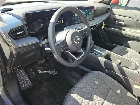 New 2026 Nissan Kicks SV image 11