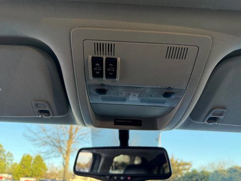 Used 2013 Chevrolet Avalanche LT w/ All-Star Edition image 15