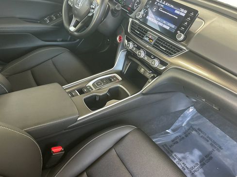 Used 2022 Honda Accord Sport image 33