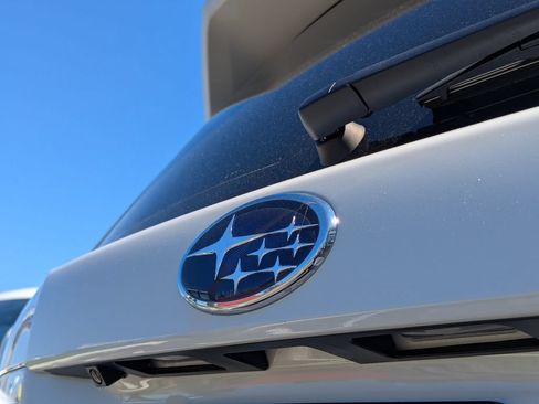 Used 2018 Subaru Forester 2.5i Limited AWD/4WD image 32