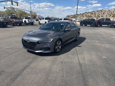 Used 2018 Honda Accord Touring image 1