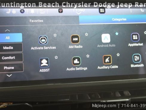 Used 2024 Jeep Wrangler Unlimited Sahara image 29