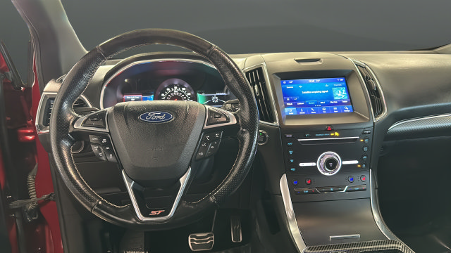 Used 2019 Ford Edge ST w/ Equipment Group 401A AWD/4WD image 11