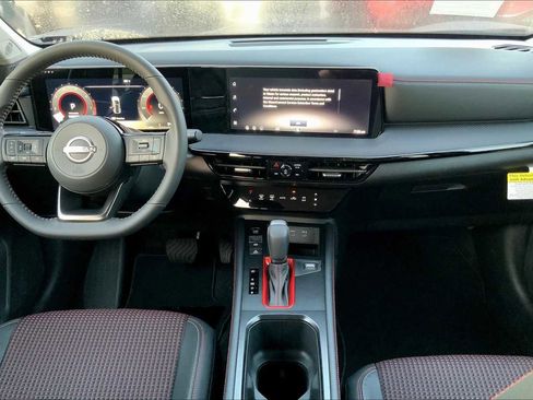 New 2026 Nissan Kicks SR image 5