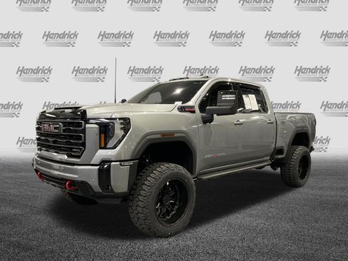 Used 2025 GMC Sierra 2500 AT4 w/ AT4 Premium Plus Package image 6