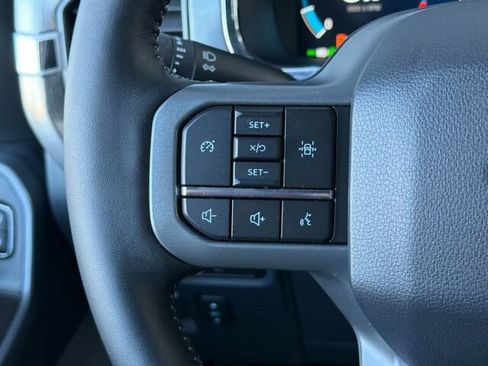 Used 2022 Ford F150 Lariat w/ Equipment Group 501A Mid AWD/4WD image 28