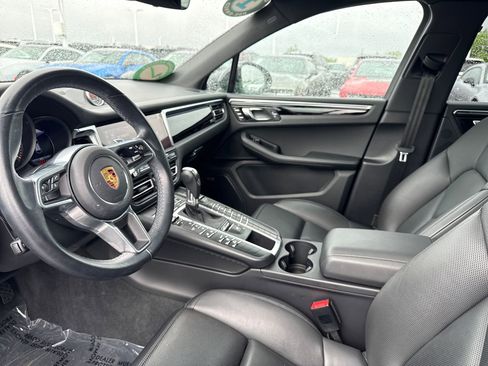 Used 2021 Porsche Macan AWD/4WD image 10