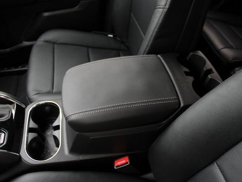 New 2025 GMC Canyon Elevation w/ Convenience Package image 27