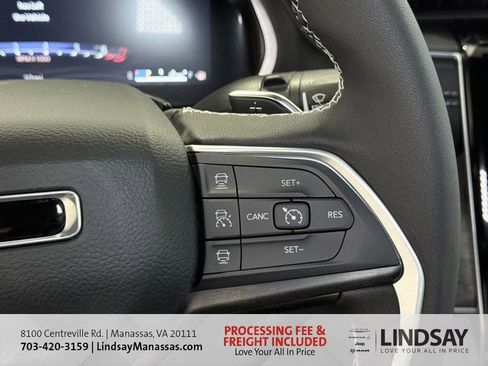 New 2025 Jeep Grand Cherokee L Limited w/ Luxury Tech Group II image 37