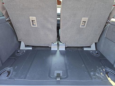 Used 2024 Ford Bronco Black Diamond image 8