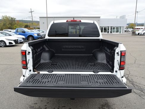 Used 2026 Nissan Frontier SV w/ All-Weather Content Package AWD/4WD image 9
