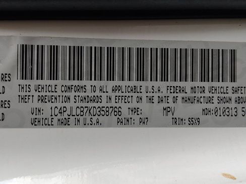 Used 2019 Jeep Cherokee Latitude w/ Cold Weather Group FWD image 33