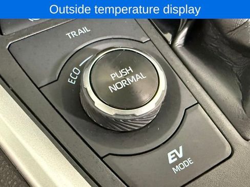 Used 2024 Toyota RAV4 XLE image 24