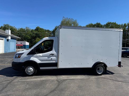 Used 2023 Ford Transit 350 DRW RWD image 5
