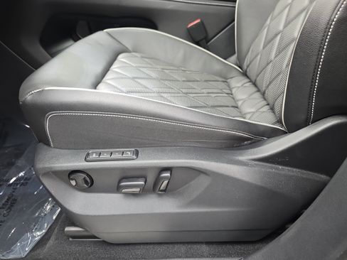 Certified 2025 Volkswagen Atlas SEL Premium R-Line image 30