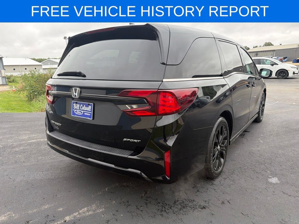 Used 2025 Honda Odyssey Sport-L image 4