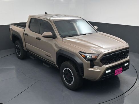 New 2026 Toyota Tacoma TRD Off-Road AWD/4WD image 14