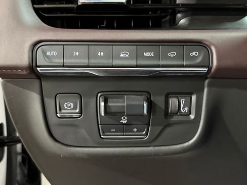 Certified 2023 Cadillac Escalade ESV Sport Platinum image 29