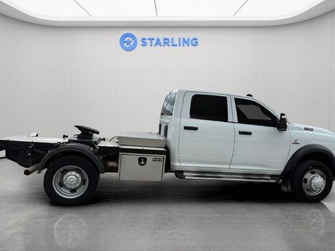 Used 2024 RAM 5500 Tradesman w/ Chrome Appearance Group AWD/4WD image 10