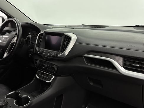 Used 2022 GMC Terrain SLT image 34