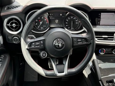 Used 2023 Alfa Romeo Stelvio Estrema AWD/4WD image 44