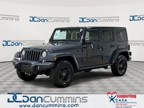 Used 2017 Jeep Wrangler Unlimited Sahara AWD/4WD image 1