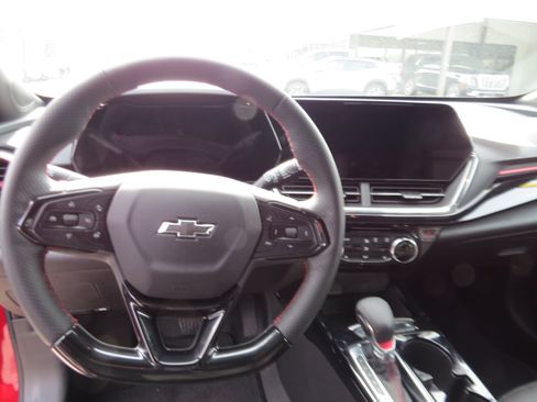 Used 2026 Chevrolet Trax RS w/ Driver Confidence Package image 58