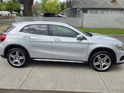 Used 2015 Mercedes-Benz GLA 250 4MATIC image 4