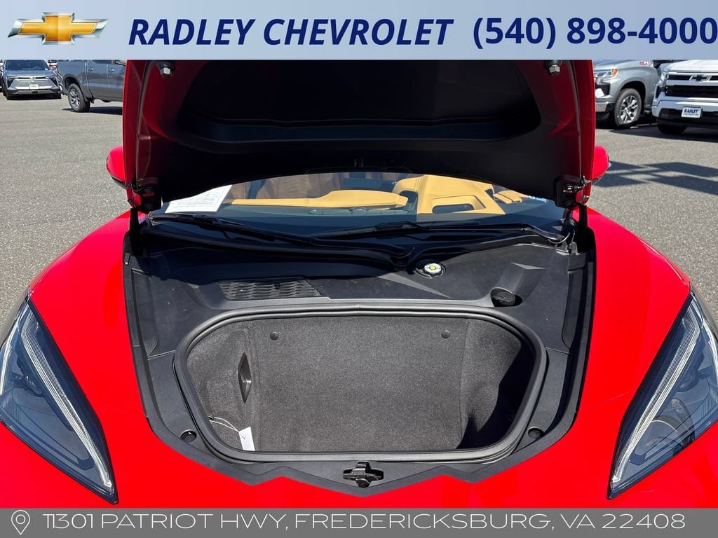 Used 2021 Chevrolet Corvette Stingray Premium Cpe w/ Z51 Performance Package RWD image 12