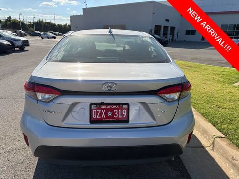 Used 2024 Toyota Corolla LE FWD image 5
