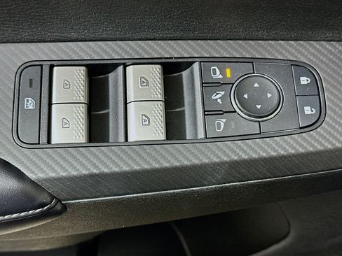 Used 2024 Mitsubishi Outlander SE AWD/4WD image 15