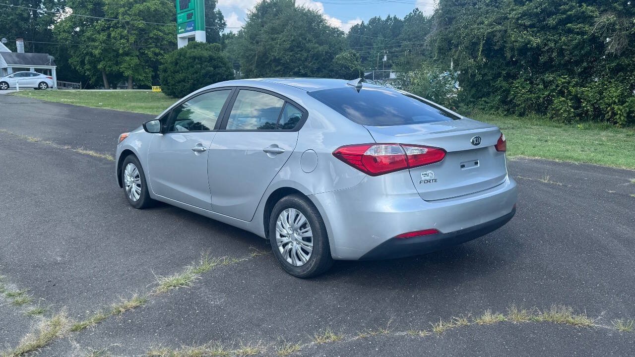 Used 2016 Kia Forte LX FWD image 6