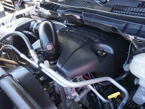 Used 2017 RAM 1500 Laramie AWD/4WD image 31
