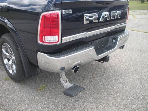 Used 2017 RAM 1500 Limited AWD/4WD image 18