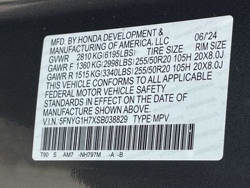 Certified 2025 Honda Pilot Touring image 33