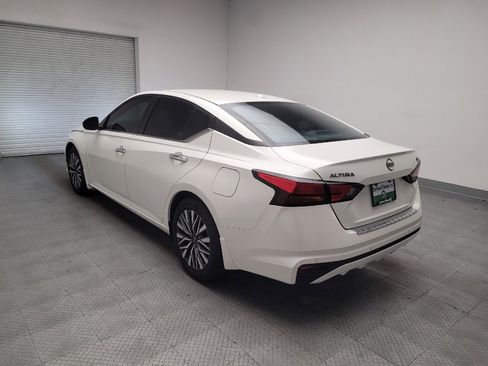 Used 2023 Nissan Altima 2.5 SV FWD image 5