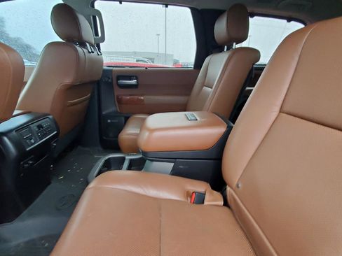 Used 2020 Toyota Sequoia Platinum image 5