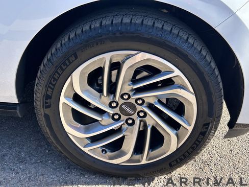 Used 2020 Lincoln Navigator Reserve w/ Equipment Group 208A Reserve AWD/4WD image 7