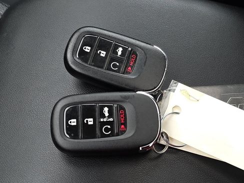 Used 2023 Honda Accord EX-L image 7