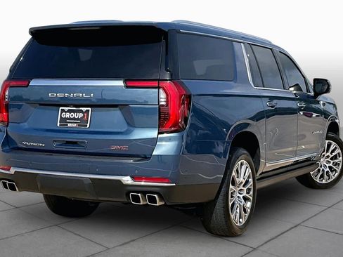 Used 2025 GMC Yukon XL Denali w/ Sun & Power Step Package AWD/4WD image 13