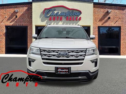 Used 2019 Ford Explorer Limited w/ Ford Safe & Smart Package image 7