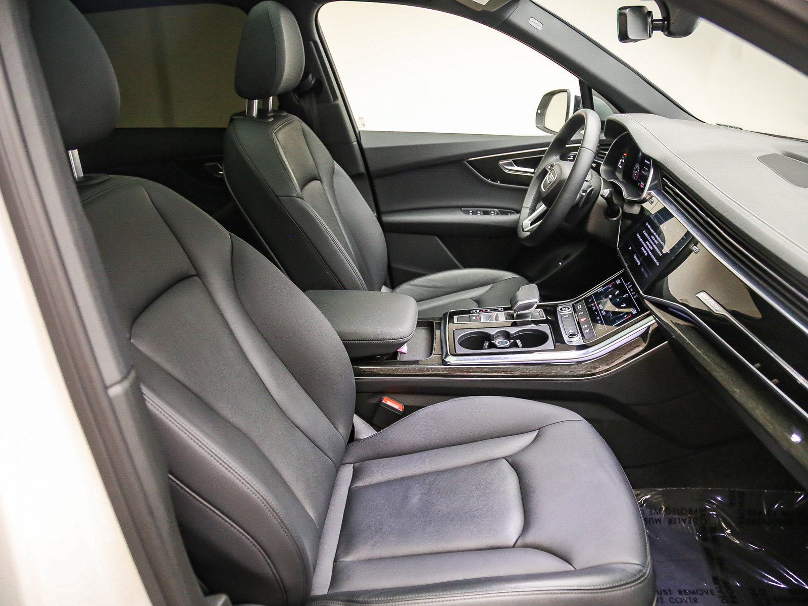 Certified 2023 Audi Q7 3.0T Premium w/ Convenience Package AWD/4WD image 17